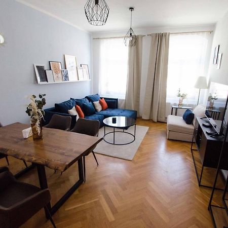 드레스덴 Casarina - Stilvoller Altbau In Zentraler Lage 아파트 외부 사진