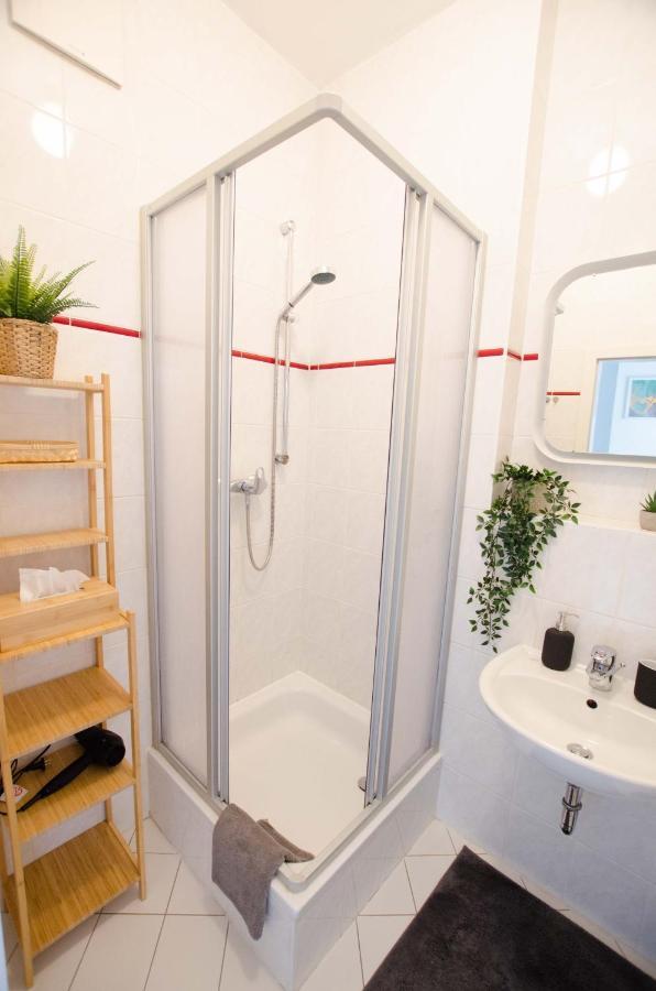 드레스덴 Casarina - Stilvoller Altbau In Zentraler Lage 아파트 외부 사진