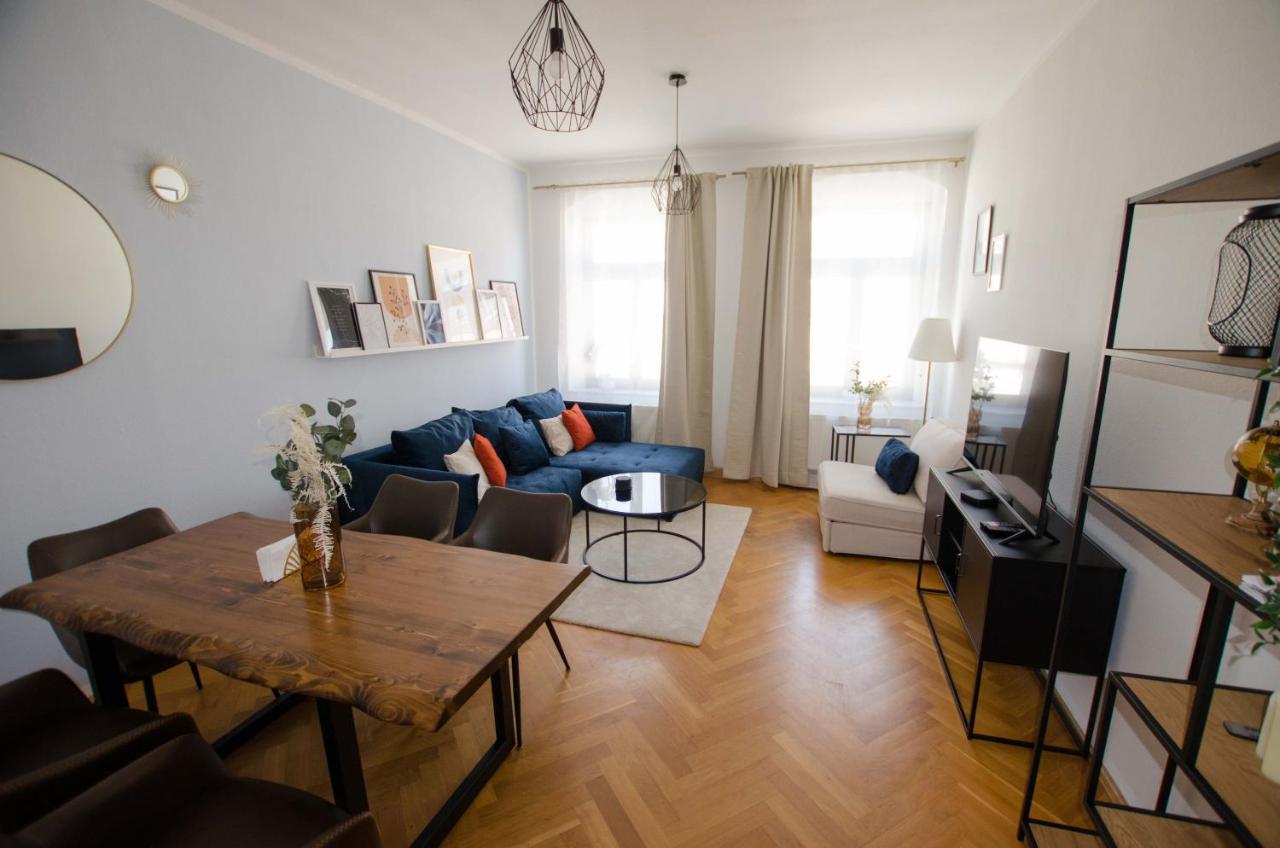 드레스덴 Casarina - Stilvoller Altbau In Zentraler Lage 아파트 외부 사진